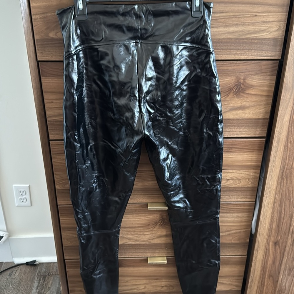 Spanx faux leather leggings - Picture 3 of 3